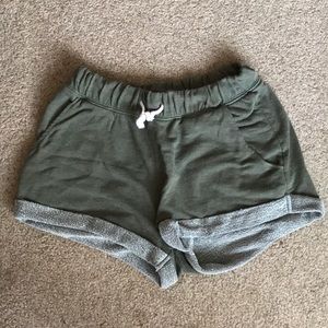 h&m divided basic shorts